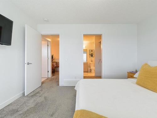 39 Joyal Way, St. Albert, AB - Indoor Photo Showing Bedroom