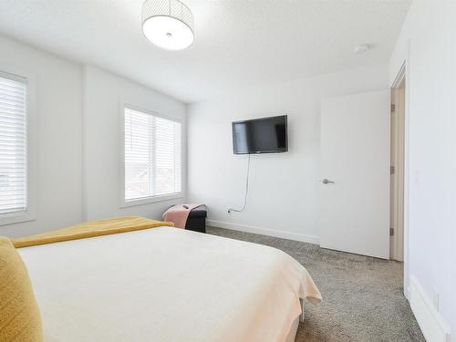 39 Joyal Way, St. Albert, AB - Indoor Photo Showing Bedroom