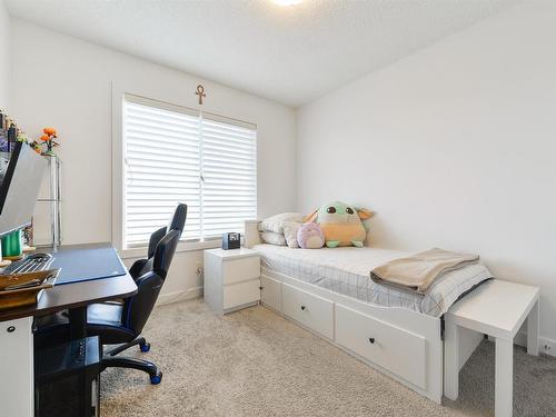 39 Joyal Way, St. Albert, AB - Indoor Photo Showing Bedroom