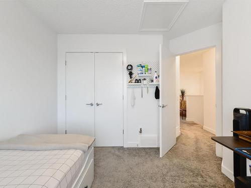 39 Joyal Way, St. Albert, AB - Indoor Photo Showing Bedroom