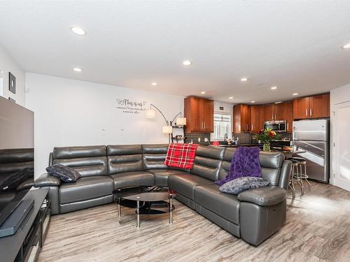 2 11903 63 Street Nw, Edmonton, AB - Indoor Photo Showing Living Room