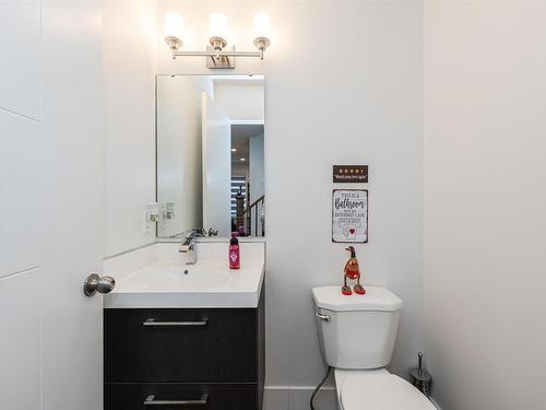 2 11903 63 Street Nw, Edmonton, AB - Indoor Photo Showing Bathroom