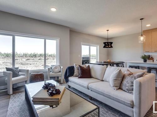 29 Waverly Way, Fort Saskatchewan, AB - Indoor Photo Showing Living Room