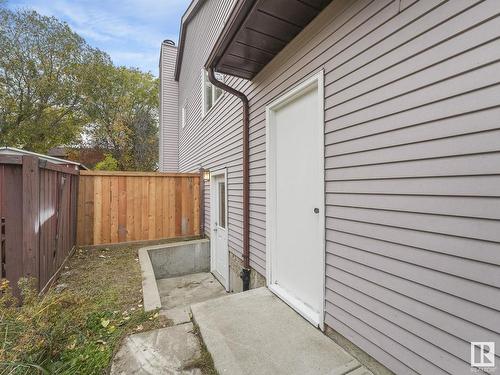 9923 182 St Nw, Edmonton, AB 