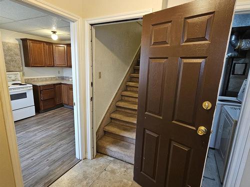 5427 43 Avenue, Drayton Valley, AB - Indoor Photo Showing Kitchen