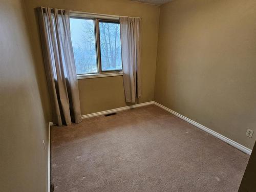 5427 43 Avenue, Drayton Valley, AB - Indoor Photo Showing Other Room