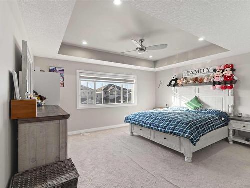 2504 22 Avenue Nw, Edmonton, AB - Indoor Photo Showing Bedroom