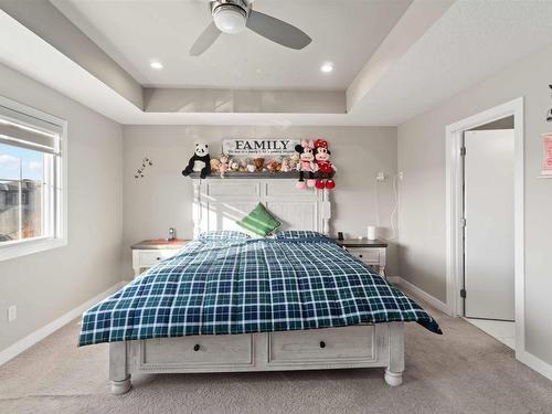 2504 22 Avenue Nw, Edmonton, AB - Indoor Photo Showing Bedroom