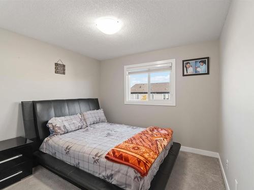 2504 22 Avenue Nw, Edmonton, AB - Indoor Photo Showing Bedroom