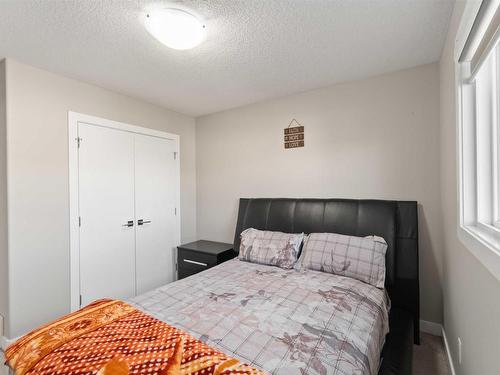 2504 22 Avenue Nw, Edmonton, AB - Indoor Photo Showing Bedroom