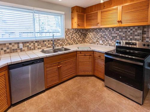 158 22106 South Cooking Lake Road, Rural Strathcona County, AB - Indoor Photo Showing Kitchen With Double Sink