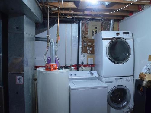 Edmonton, AB - Indoor Photo Showing Laundry Room