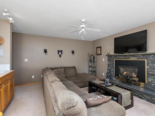 5813 56 St, Barrhead, AB 