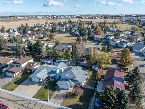 5813 56 St, Barrhead, AB 