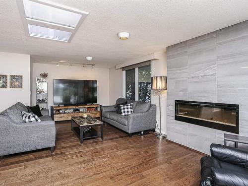 14719 59 Avenue, Edmonton, AB - Indoor Photo Showing Living Room With Fireplace