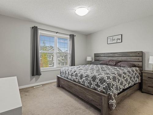 2747 Coughlan Gr Sw, Edmonton, AB 