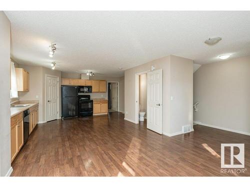 21 2336 Aspen Trail, Sherwood Park, AB - Indoor Photo Showing Kitchen