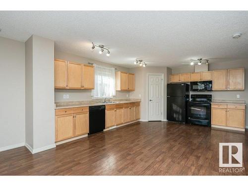 21 2336 Aspen Trail, Sherwood Park, AB - Indoor Photo Showing Kitchen