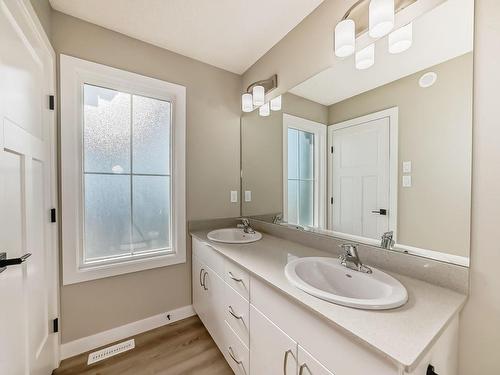 4602 72 Avenue, Beaumont, AB - Indoor Photo Showing Bathroom