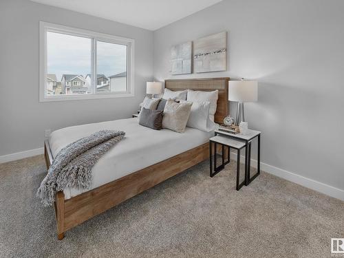 3330 Erlanger Bend Bend, Edmonton, AB - Indoor Photo Showing Bedroom