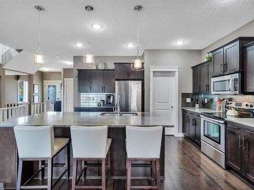 11506 16A Avenue, Edmonton, AB - Indoor Photo Showing Kitchen With Upgraded Kitchen