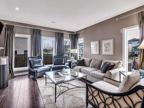 11506 16A Avenue, Edmonton, AB - Indoor Photo Showing Living Room