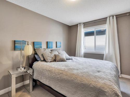 11506 16A Avenue, Edmonton, AB - Indoor Photo Showing Bedroom