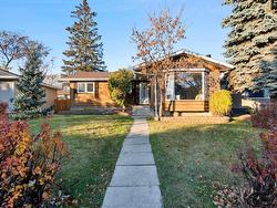 2924 68 ST NW  Edmonton, AB T6K 1N6