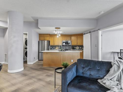 403 9020 Jasper Avenue, Edmonton, AB - Indoor