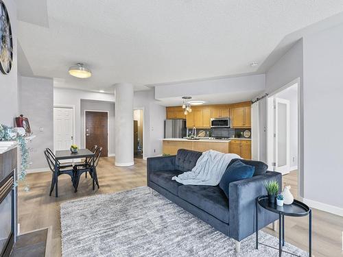 403 9020 Jasper Avenue, Edmonton, AB - Indoor Photo Showing Living Room