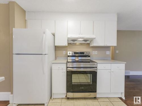 11307 10 Avenue, Edmonton, AB - Indoor Photo Showing Kitchen