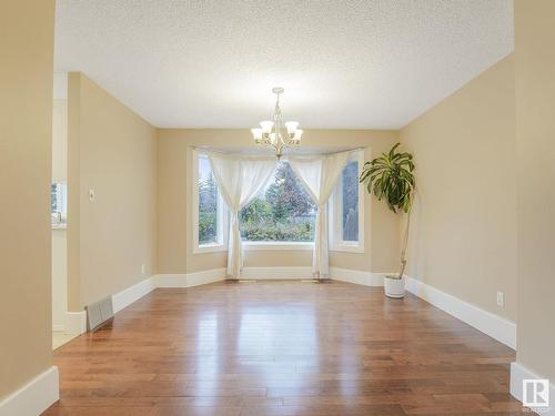 11307 10 Avenue, Edmonton, AB - Indoor Photo Showing Other Room