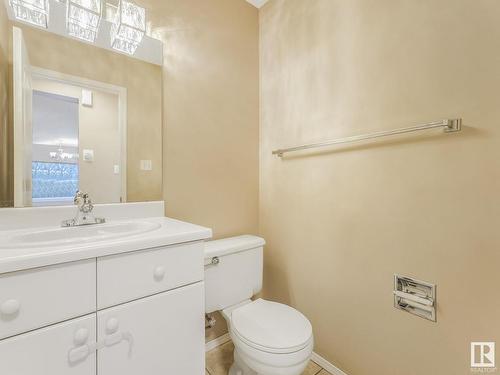 11307 10 Avenue, Edmonton, AB - Indoor Photo Showing Bathroom