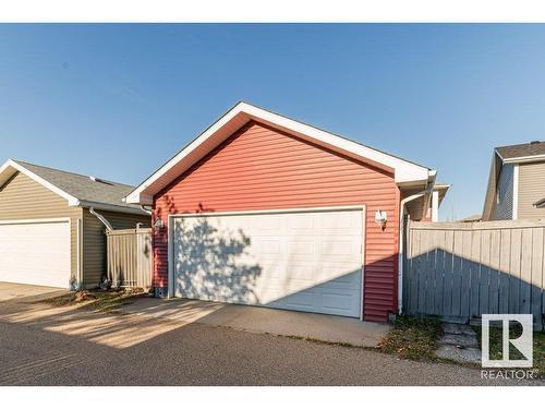 128 Westwood Ln, Fort Saskatchewan, AB 