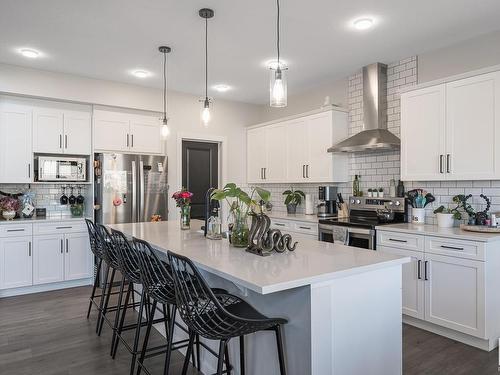 22406 99A Avenue, Edmonton, AB - Indoor Photo Showing Kitchen With Upgraded Kitchen