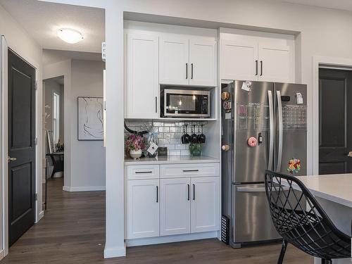 22406 99A Avenue, Edmonton, AB - Indoor Photo Showing Kitchen