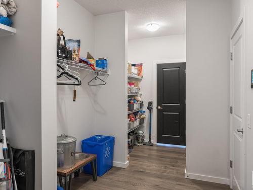 22406 99A Avenue, Edmonton, AB - Indoor Photo Showing Other Room