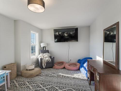 22406 99A Avenue, Edmonton, AB - Indoor Photo Showing Bedroom