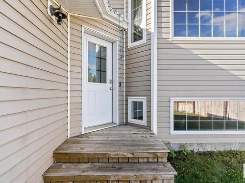 2 Beaverhill View Cr, Tofield, AB 