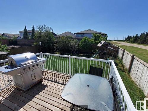 2 Beaverhill View Cr, Tofield, AB 