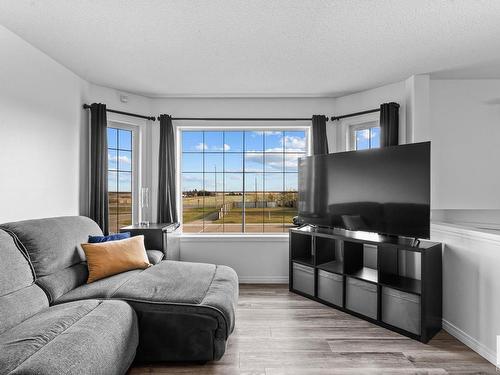 2 Beaverhill View Cr, Tofield, AB 