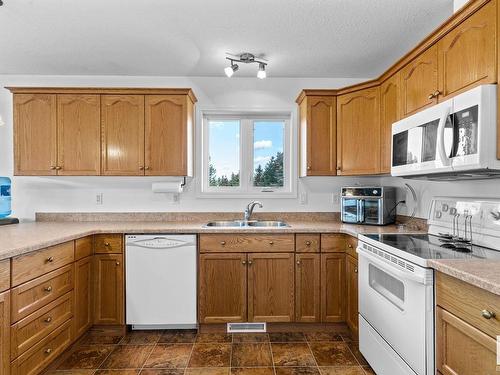 2 Beaverhill View Cr, Tofield, AB 