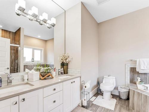 4 Lakeshore Cove, Beaumont, AB - Indoor Photo Showing Bathroom