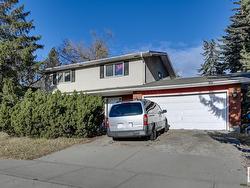 15436 76A AV NW  Edmonton, AB T5R 3A8