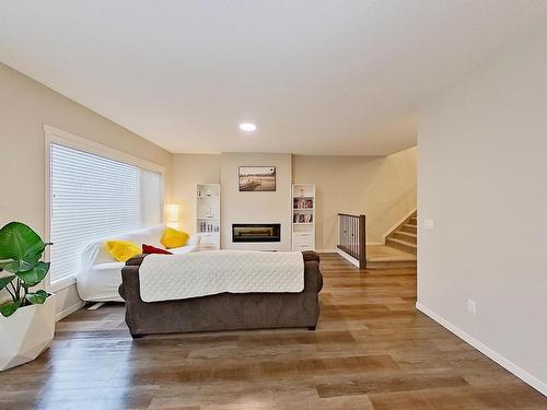 19616 26 Avenue, Edmonton, AB - Indoor Photo Showing Bedroom