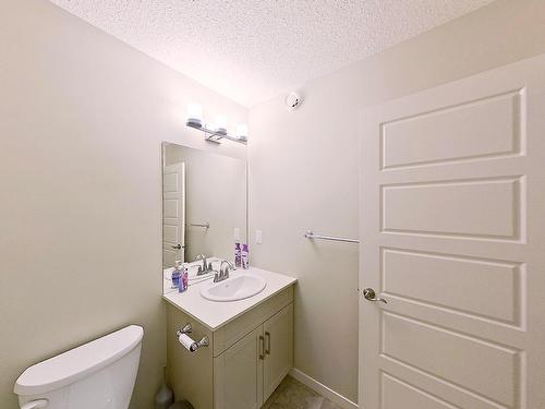 19616 26 Avenue, Edmonton, AB - Indoor Photo Showing Bathroom