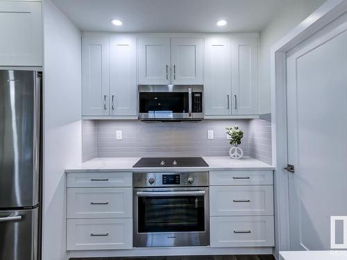 532 200 Bellerose Drive, St. Albert, AB - Indoor Photo Showing Kitchen With Stainless Steel Kitchen With Upgraded Kitchen