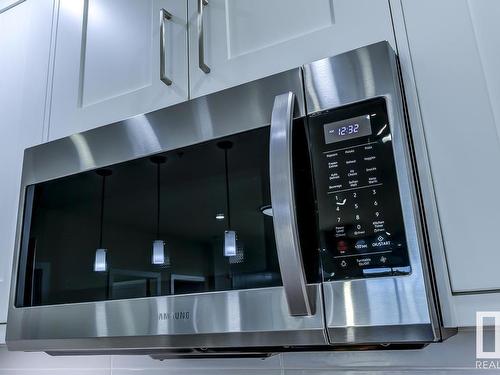 532 200 Bellerose Drive, St. Albert, AB - Indoor Photo Showing Kitchen