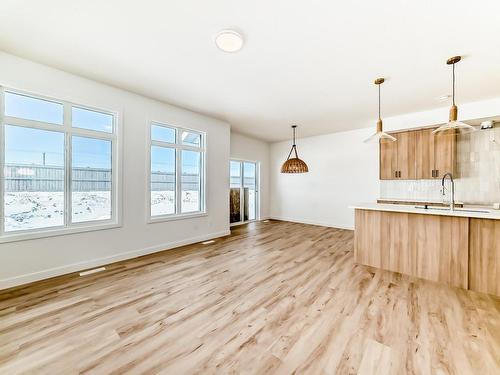 16723 34 Avenue, Edmonton, AB - Indoor Photo Showing Kitchen