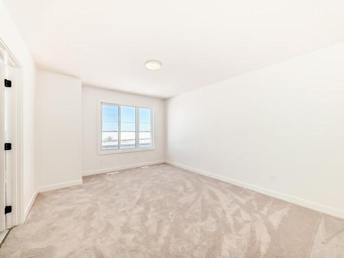 16723 34 Avenue, Edmonton, AB - Indoor Photo Showing Other Room